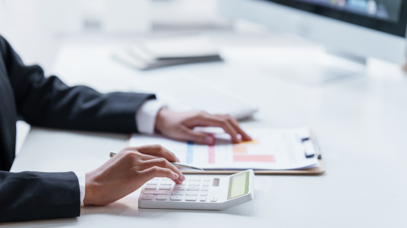 Braulio Henrique Dias Viana mostra como começar a vida profissional com equilíbrio e educação financeira desde os 20 anos.