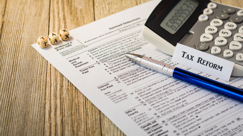 Entenda com Leonardo Manzan como as novas regras tributárias podem alterar custos e repasses no setor de saúde suplementar.