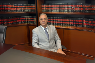 Leonardo Manzan detalha os impactos da reforma sobre planos de saúde, clínicas e hospitais privados.