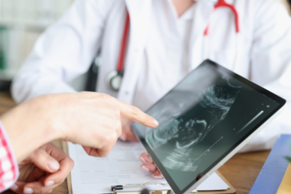 Restrição de crescimento intrauterino: Dra. Thaline Neves explica como a medicina fetal pode auxiliar no acompanhamento e controle dessa condição.