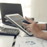 Ediney Jara de Oliveira analisa como as CBDCs estão impulsionando a modernização dos sistemas de pagamento nacionais e redesenhando o futuro financeiro.