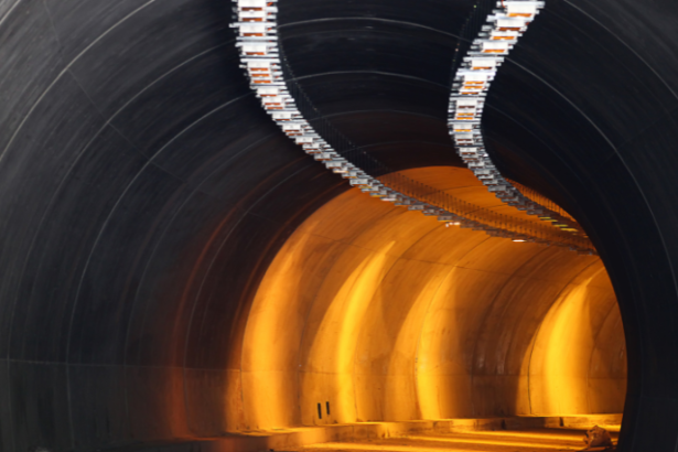 A conferência internacional sobre pipelines abre oportunidades de negócios para a Liderroll na América do Norte, conectando inovação e mercado. Texto de Paulo Roberto Gomes Fernandes.