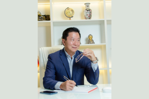 Milton Seigi Hayashi analisa como inovações aumentam a segurança na cirurgia plástica.